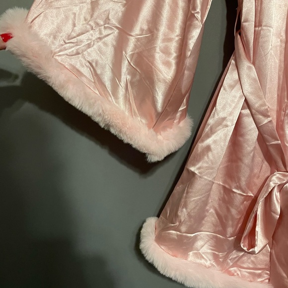 NWT BOOHOO Robe - Picture 5 of 6